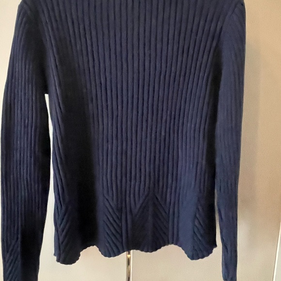 Steel blue size Medium jones New York sweater. - Picture 3 of 5